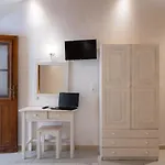 Wilde Rose Hotel